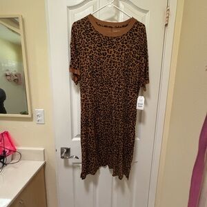 🌻2 for $15 Leopard Print T-shirt Dress
